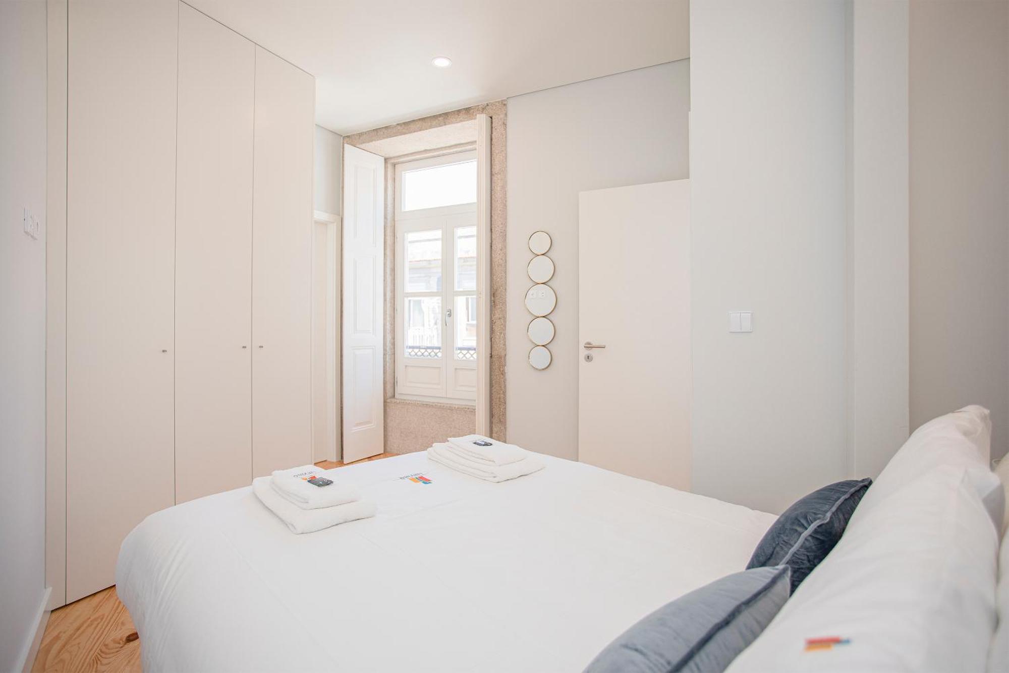 Liiiving In Porto - Aliados Stone Apartment Kültér fotó