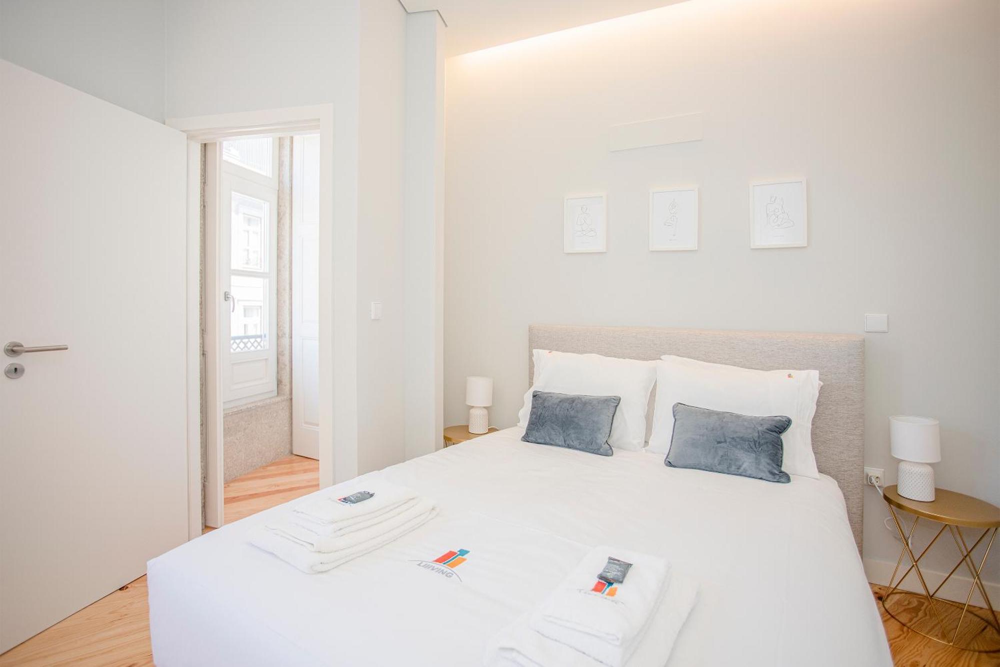 Liiiving In Porto - Aliados Stone Apartment Kültér fotó