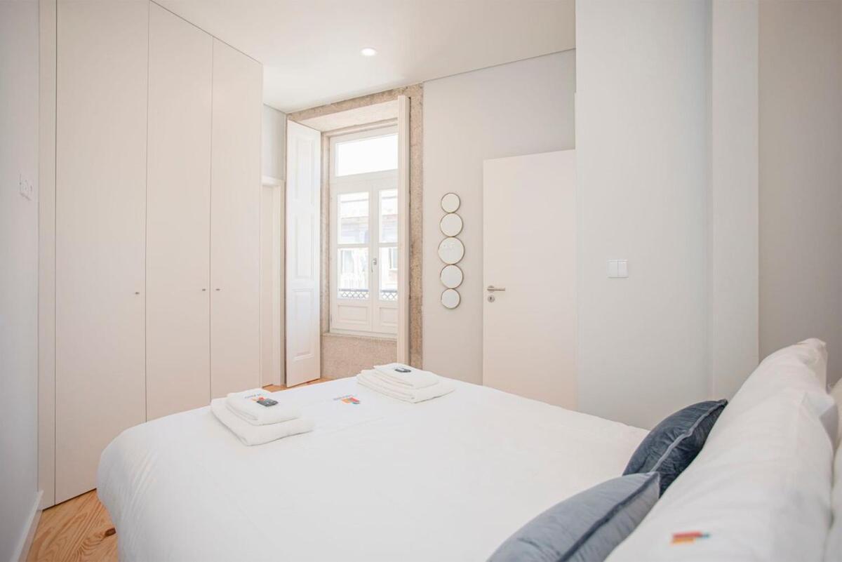 Liiiving In Porto - Aliados Stone Apartment Kültér fotó