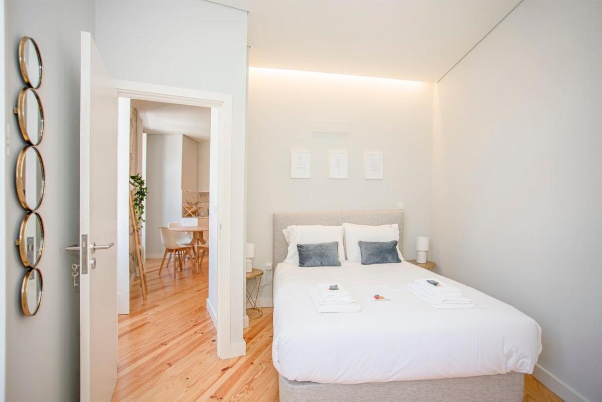 Liiiving In Porto - Aliados Stone Apartment Kültér fotó